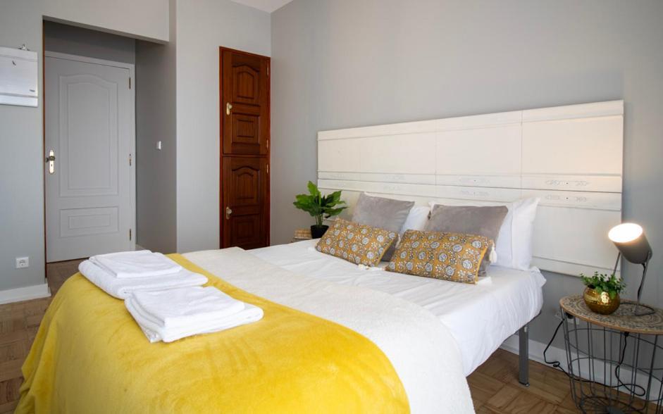 Sunny 4 Bedroom Apartment - With View Коимбра Экстерьер фото